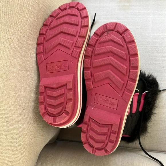 Rugged Outback Boots Size 5 Black and Pink - Picture 4 of 5